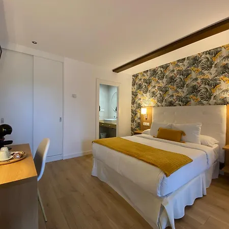 ホテル Rural - El Rincon De Don Pelayo コヴァドンガ