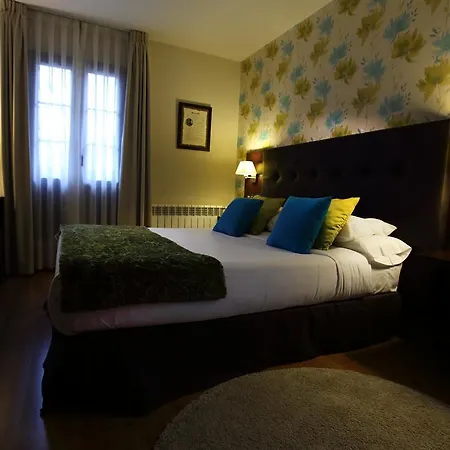 Hotel Rural - El Rincon De Don Pelayo 2*